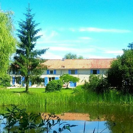 Chambres D'Hotes Entre Niort Et Marais Poitevin Bessines Exteriör bild