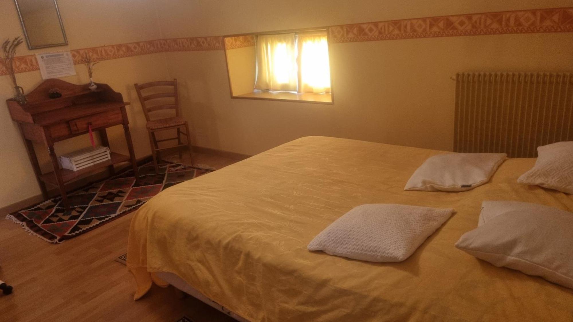 Chambres D'Hotes Entre Niort Et Marais Poitevin Bessines Exteriör bild